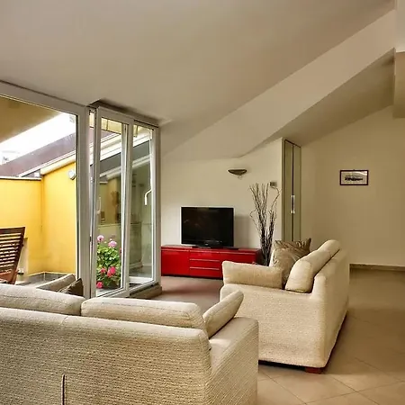 Libra Flexyrent شقة راباللو