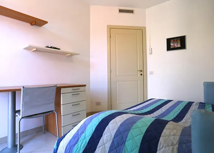 Libra Flexyrent Апартаменти